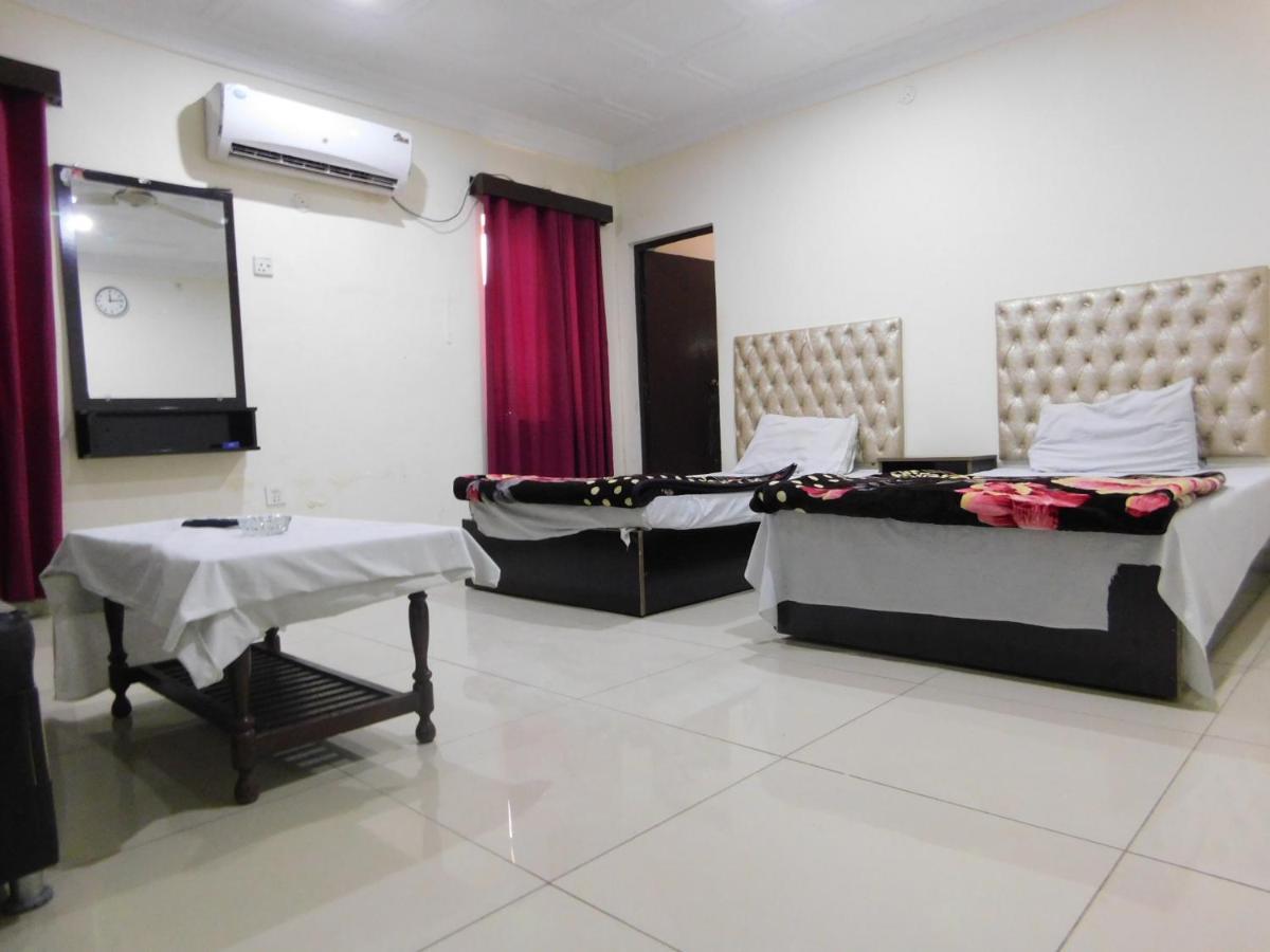 Hotel Humera بهاوالبور المظهر الخارجي الصورة